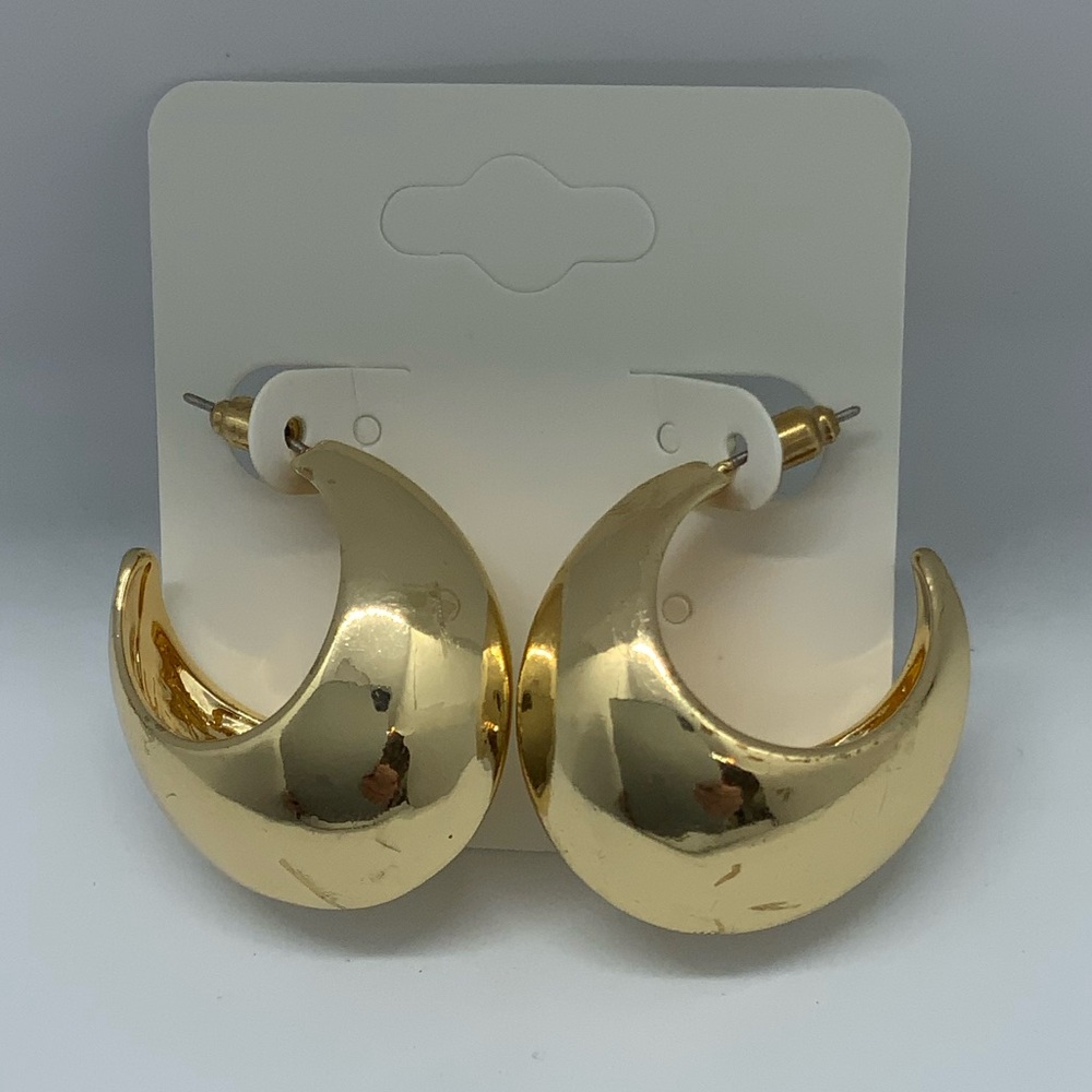VITA AMBITA
Taylor hoop earrings